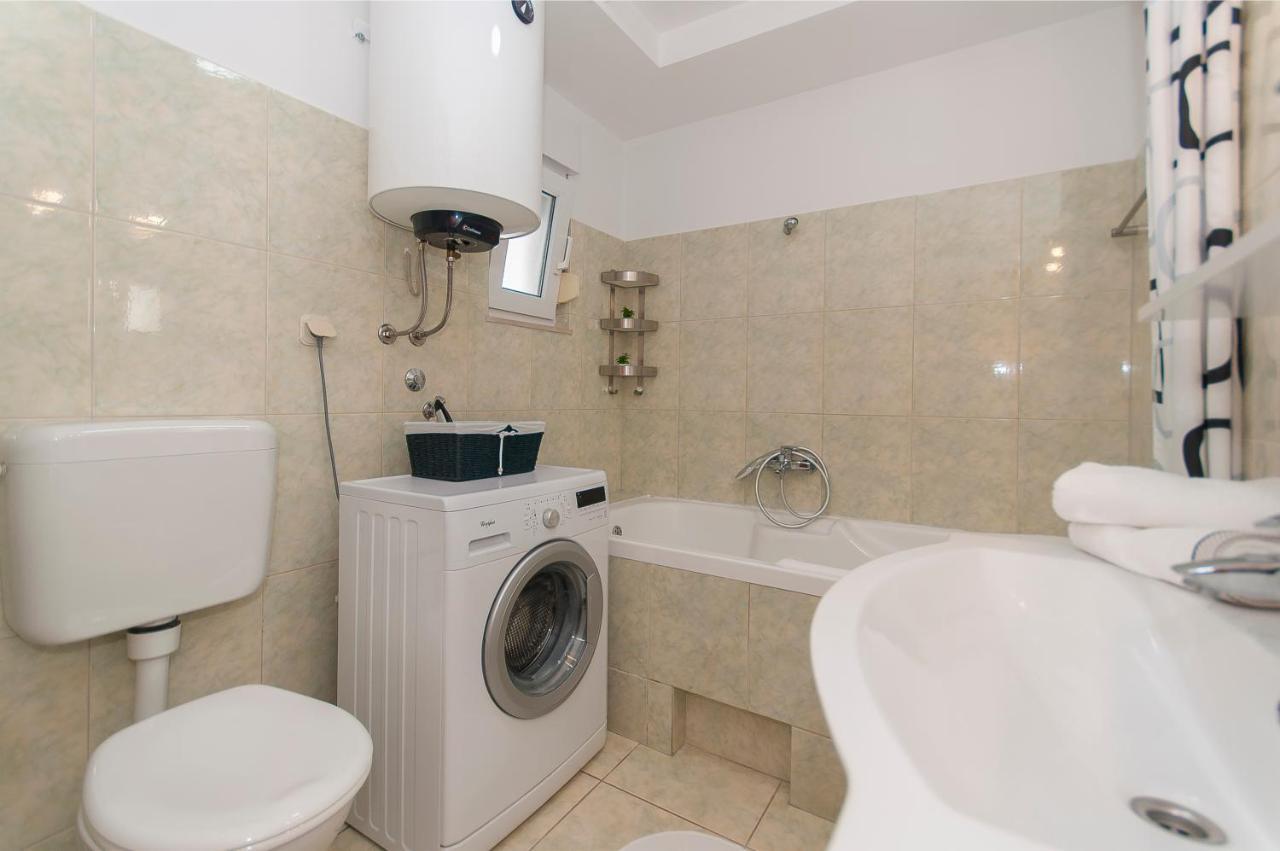 Apartment Luna Omiš Eksteriør billede