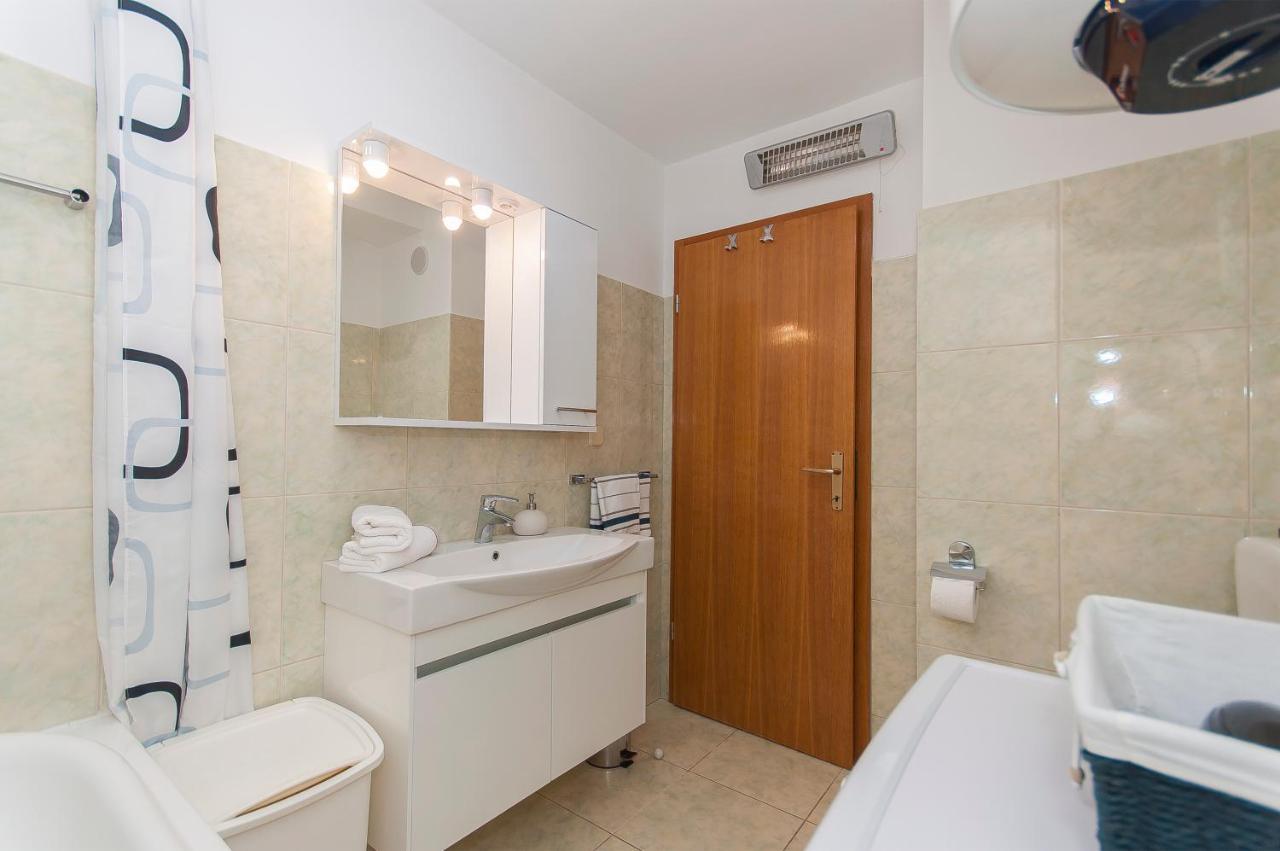 Apartment Luna Omiš Eksteriør billede