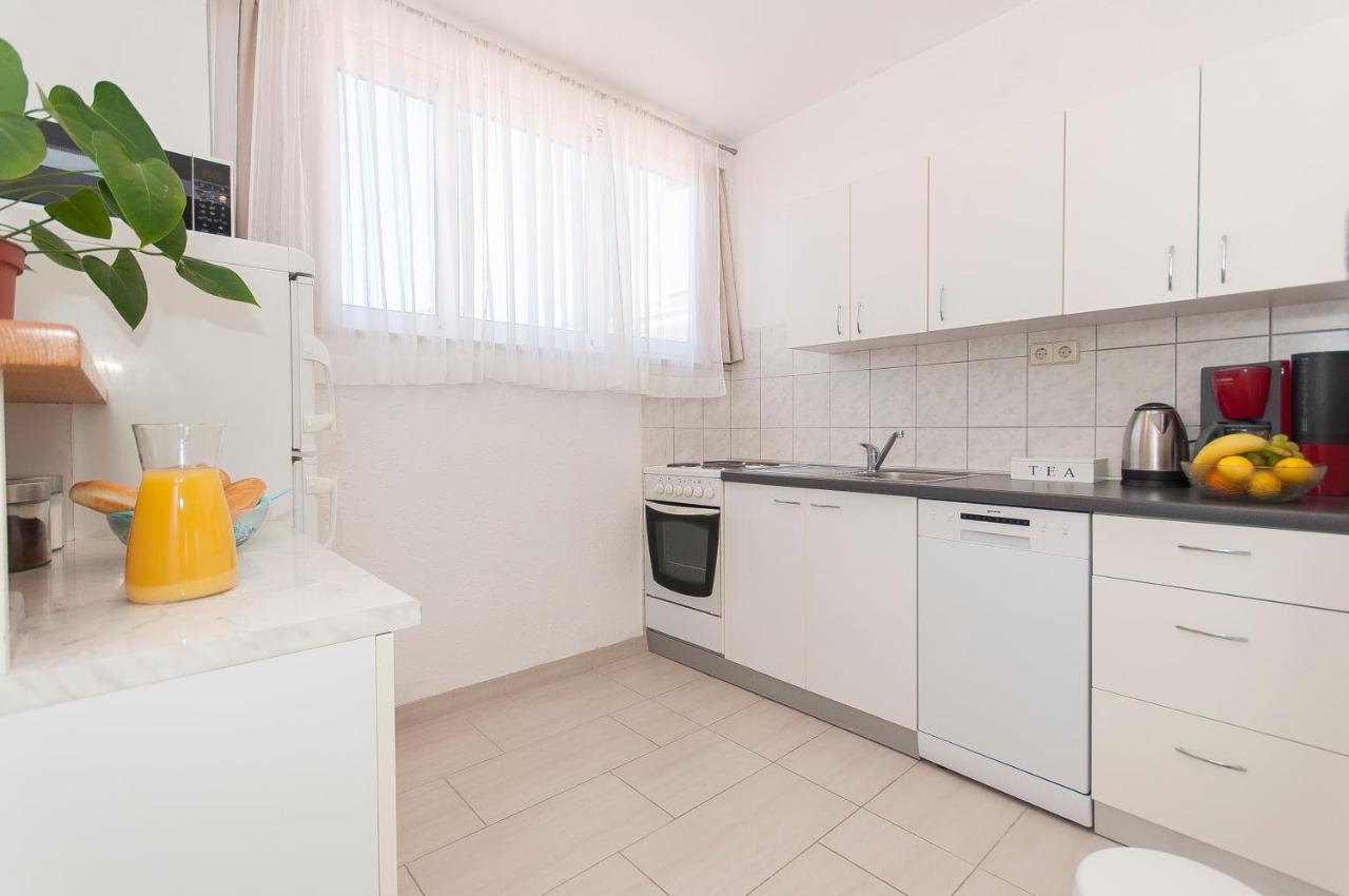 Apartment Luna Omiš Eksteriør billede