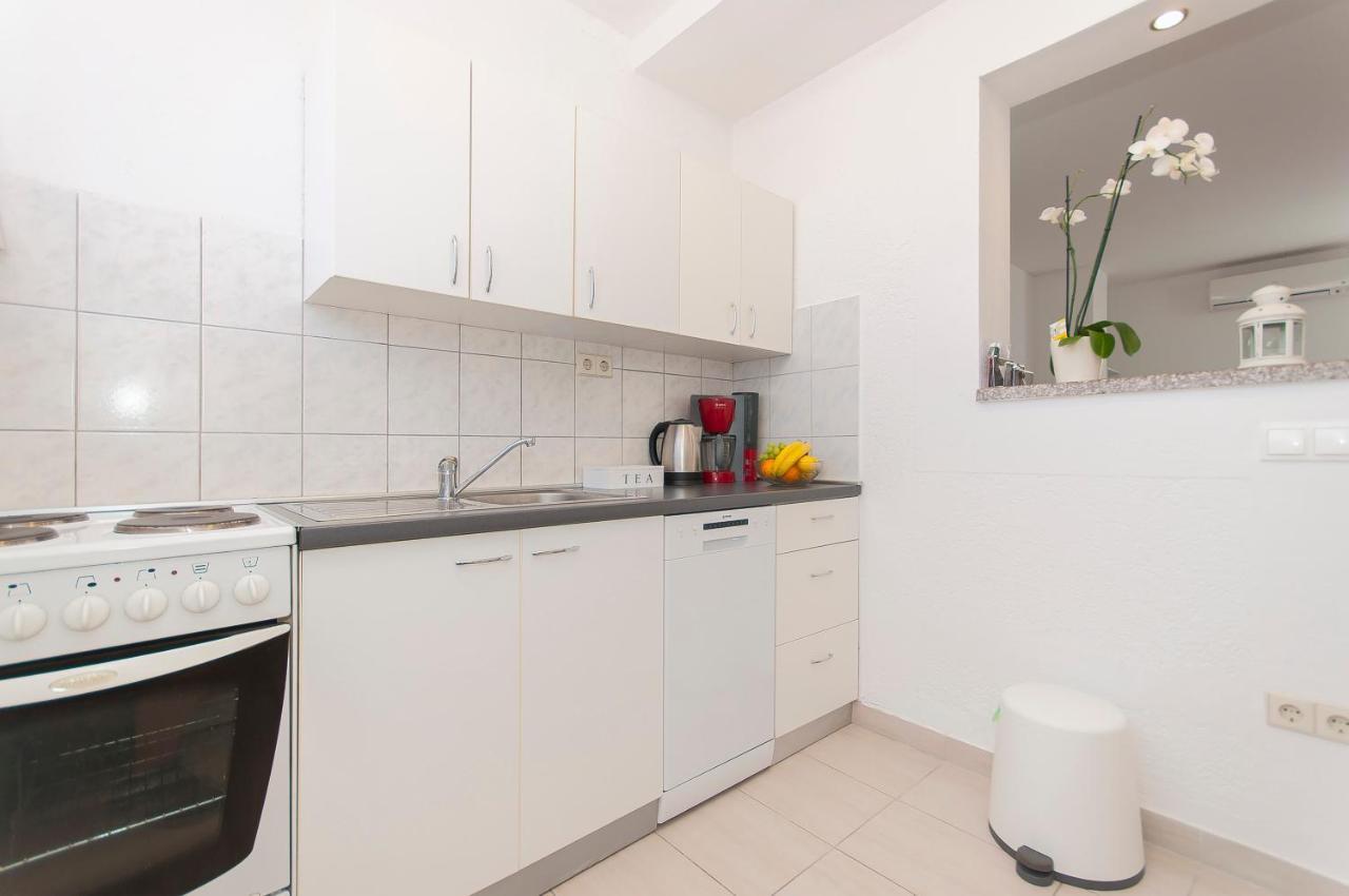 Apartment Luna Omiš Eksteriør billede