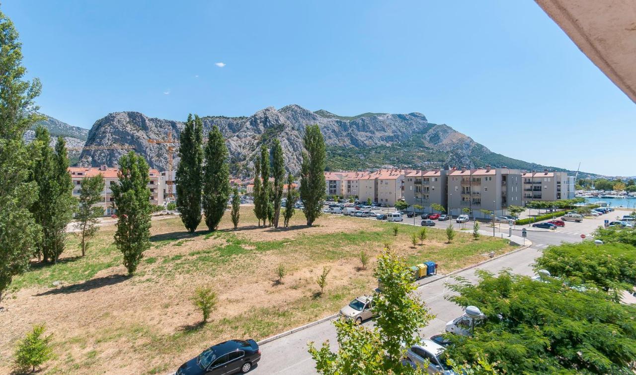 Apartment Luna Omiš Eksteriør billede