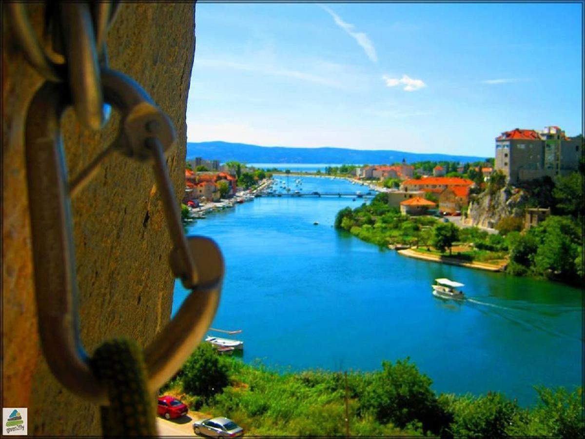 Apartment Luna Omiš Eksteriør billede