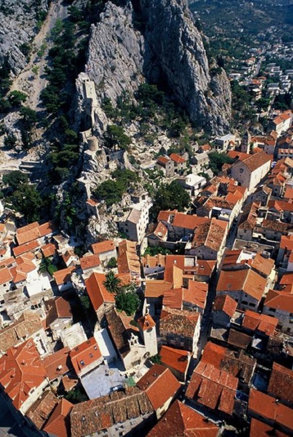 Apartment Luna Omiš Eksteriør billede